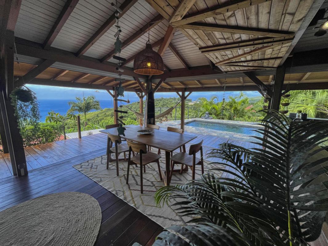 13 Location villa piscine vue mer Pointe Noire Guadeloupe_sejour